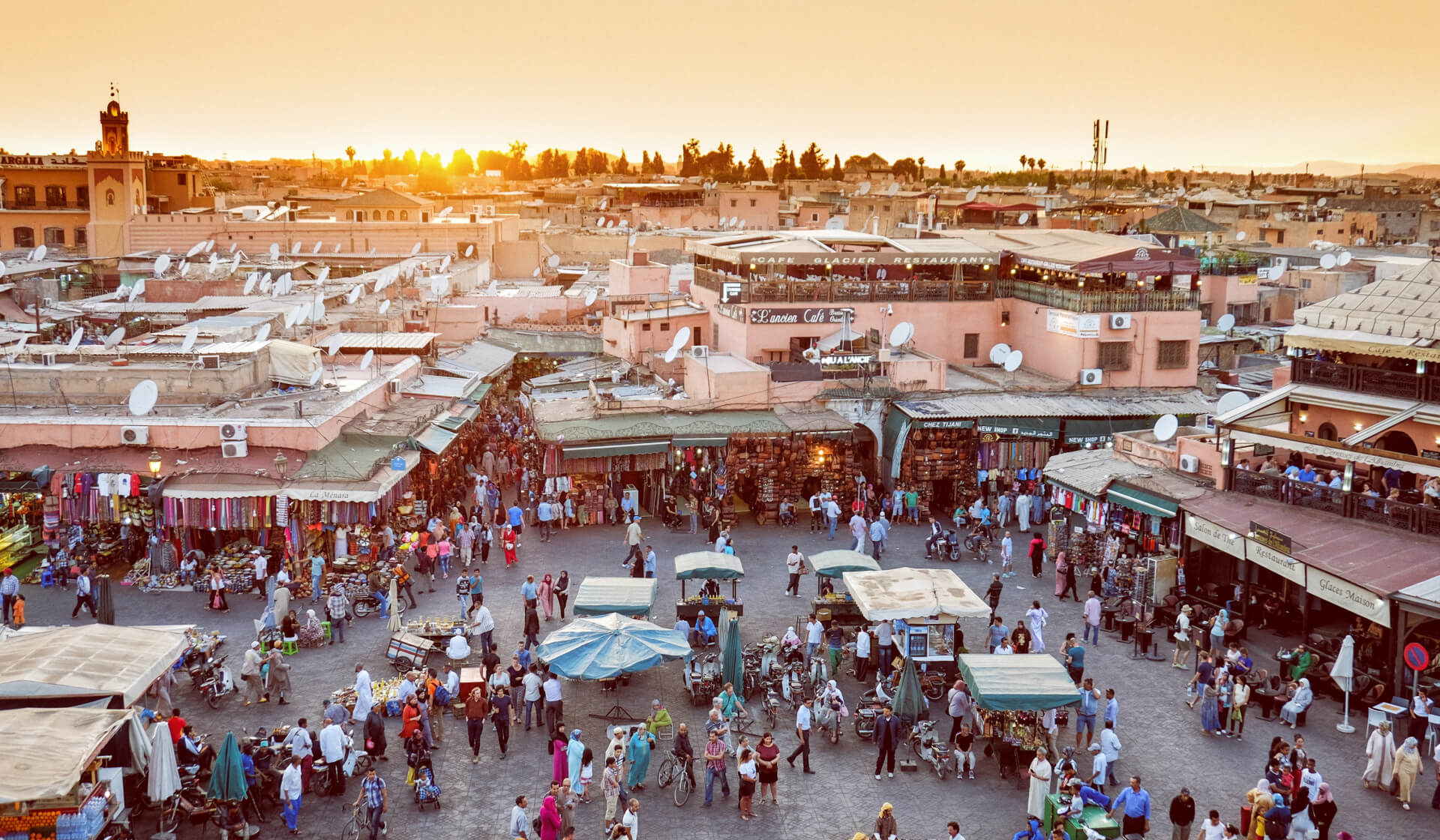 Découverte-de-Jemaa-el-Fna-Marrakech-Excursion-Culturelle-Maroc.jpg