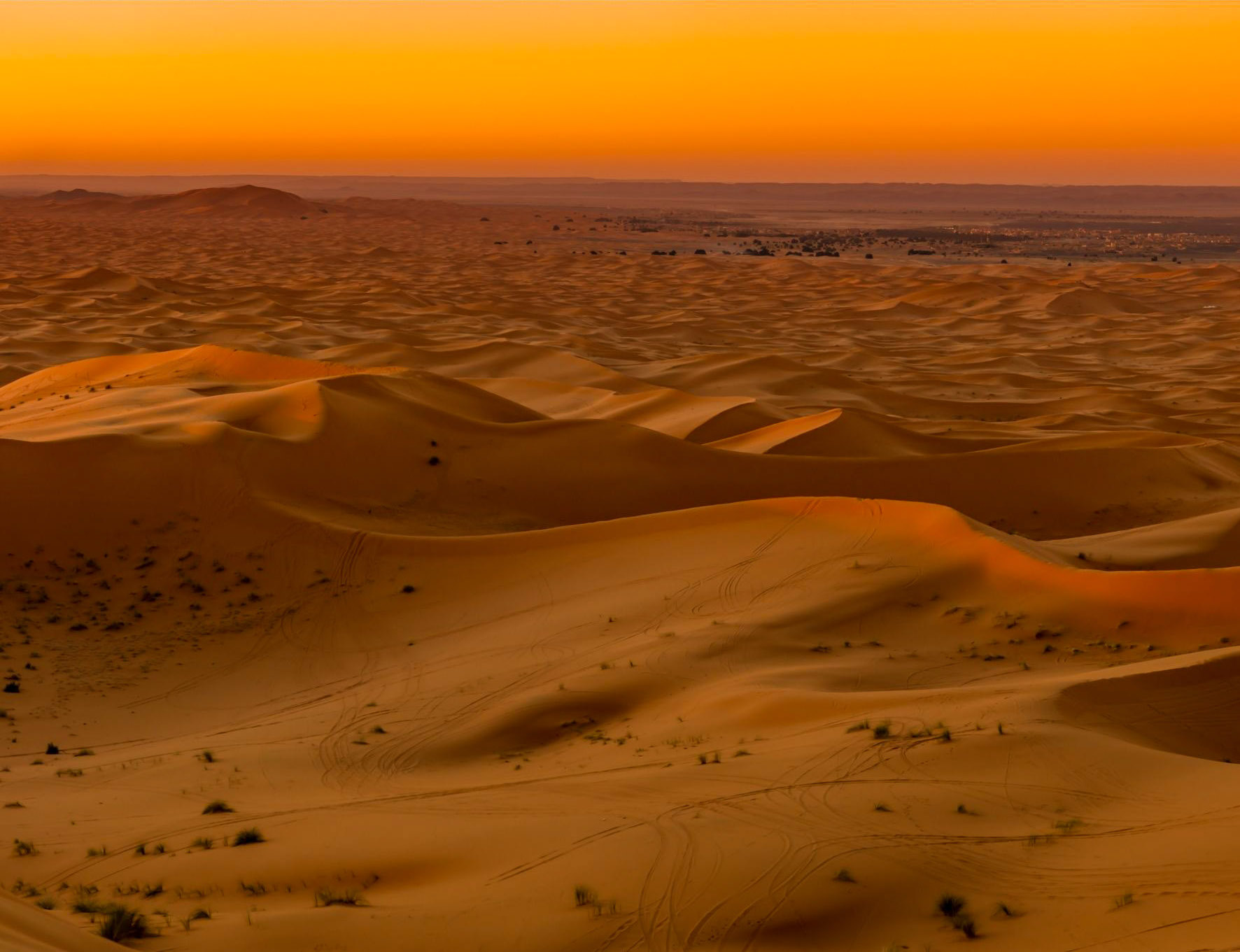Merzouga-Maroc-Excursion-Désert-du-Sahara-et-Dunes-Époustouflantes.jpg